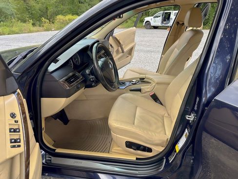 Used 2006 BMW 525xi Sedan image 24