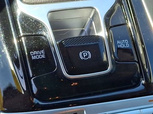 Used 2023 Kia Carnival SX FWD image 26