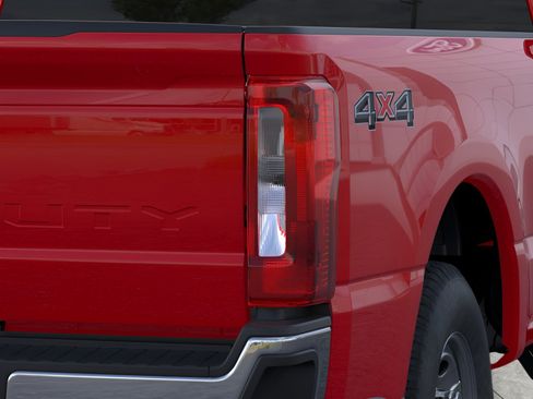 New 2026 Ford F250 XL w/ XL Driver Assist Package AWD/4WD image 21