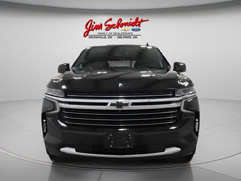 Used 2023 Chevrolet Tahoe LT w/ Luxury Package image 3