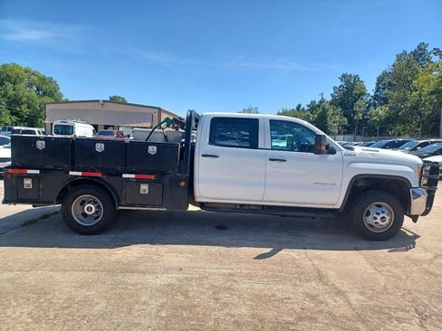 Used 2018 GMC Sierra 3500 4x4 Crew Cab w/ Sierra Convenience Package image 4
