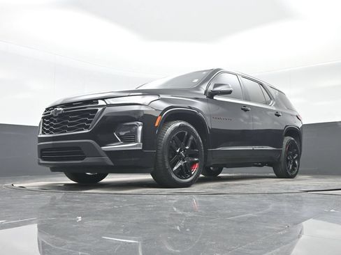 Used 2023 Chevrolet Traverse Premier w/ Redline Edition FWD image 25