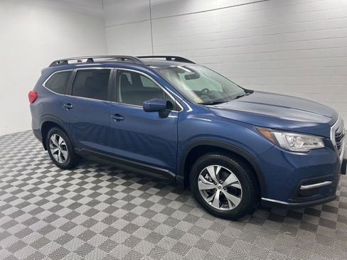 Used 2022 Subaru Ascent Premium w/ Convenience Package AWD/4WD image 4