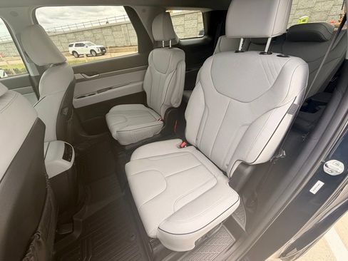Used 2025 Hyundai Palisade SEL FWD image 22