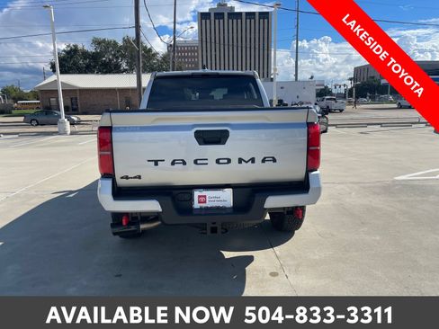 Certified 2026 Toyota Tacoma TRD Off-Road AWD/4WD image 5