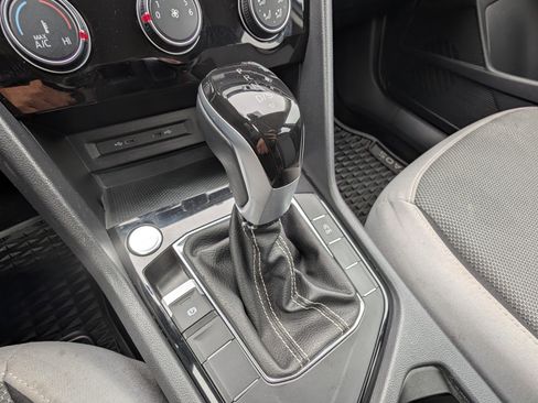 Used 2024 Volkswagen Taos S image 29