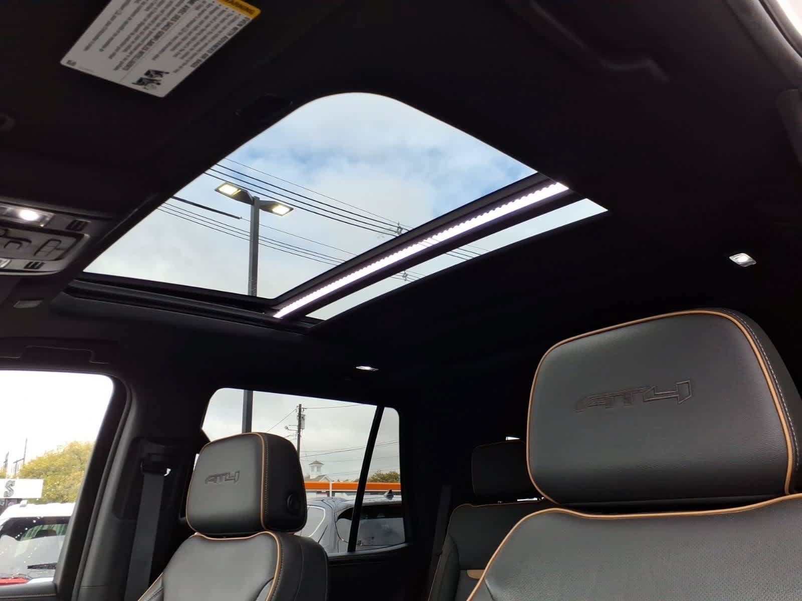 Used 2024 GMC Yukon AT4 w/ AT4 Premium Plus Package AWD/4WD image 19