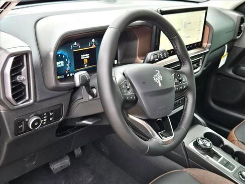 New 2025 Ford Bronco Sport Outer Banks w/ Outer Banks Tech Package+ AWD/4WD image 3