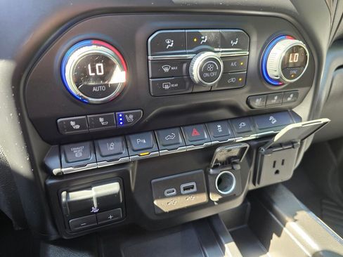 Used 2020 Chevrolet Silverado 3500 High Country w/ Z71 Off-Road Package image 34