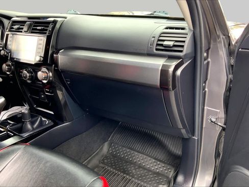 Used 2020 Toyota 4Runner TRD Off-Road AWD/4WD image 16
