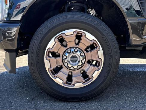 Used 2024 Ford F250 King Ranch AWD/4WD image 12