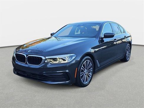 Used 2019 BMW 540i w/ Executive Package image 1