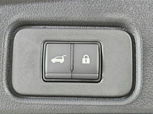 Used 2024 Nissan Pathfinder Platinum w/ Lighting Package (N92) AWD/4WD image 22