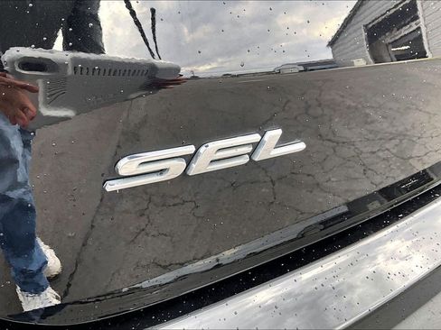 Used 2024 Ford Edge SEL w/ Convenience Package AWD/4WD image 33