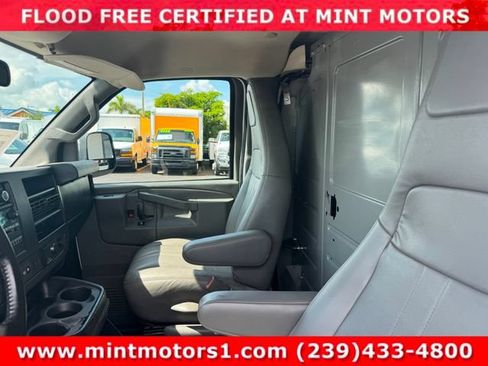 Used 2019 Chevrolet Express 3500 Extended w/ Driver Convenience Package RWD image 24
