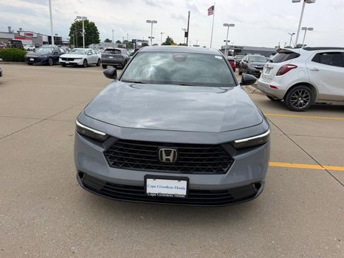Used 2023 Honda Accord Sport image 7