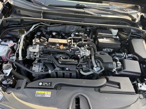 Used 2024 Toyota Corolla LE FWD image 11