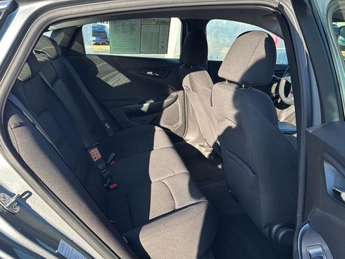 Used 2024 Chevrolet Malibu LT image 11