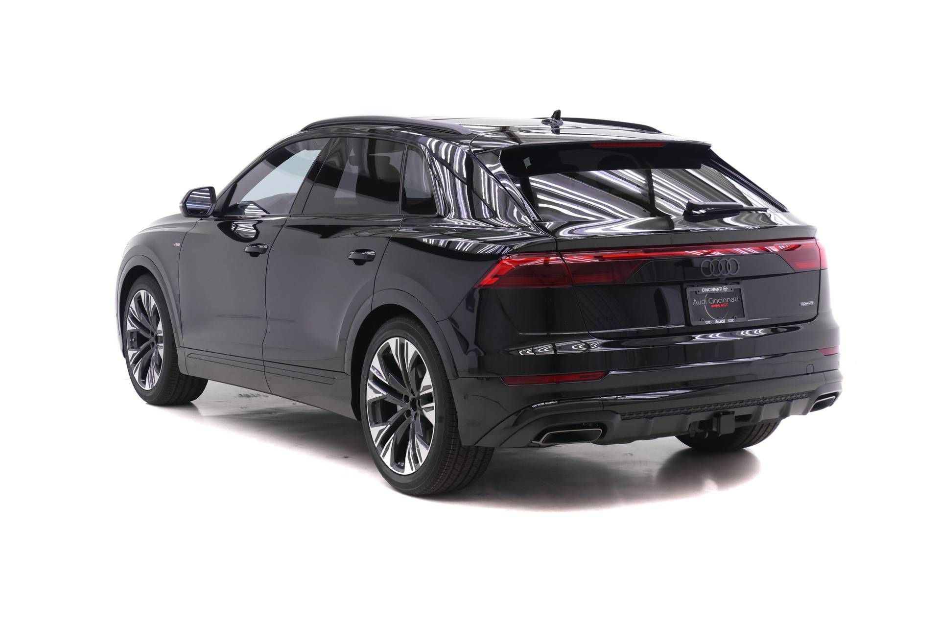 Used 2026 Audi Q8 Premium Plus AWD/4WD image 5