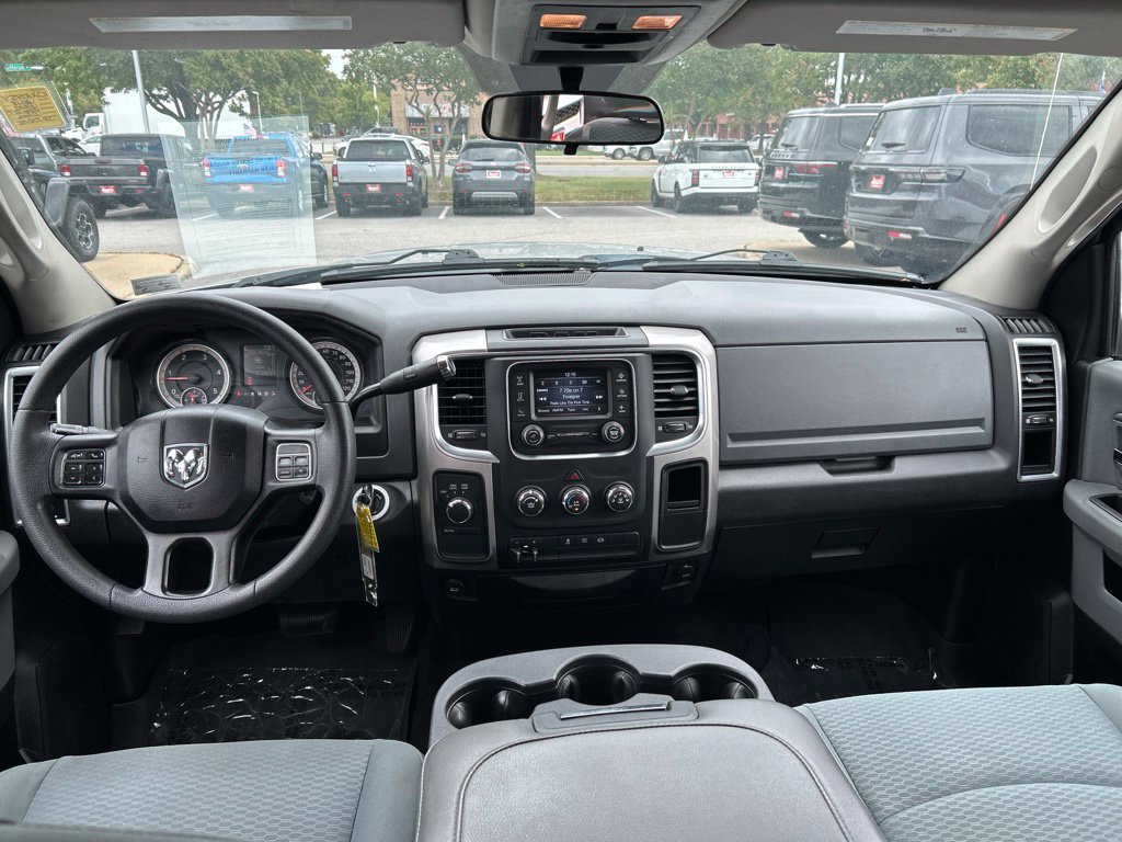 Used 2018 RAM 2500 SLT AWD/4WD image 30