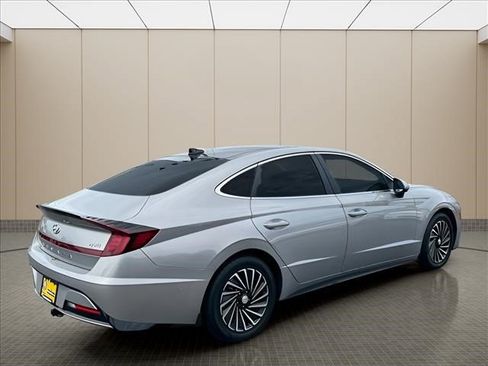 Certified 2023 Hyundai Sonata Limited FWD image 3
