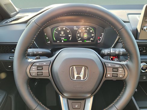 Used 2026 Honda CR-V TrailSport image 14
