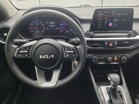 Used 2024 Kia Forte LXS w/ LXS Technology Package FWD image 22
