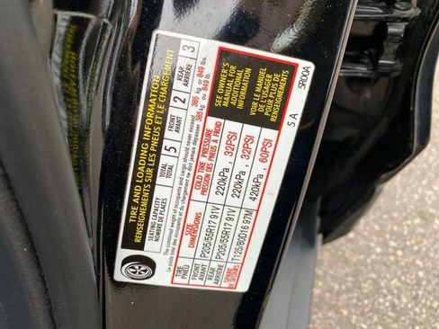 Used 2021 Nissan Kicks SV FWD image 26