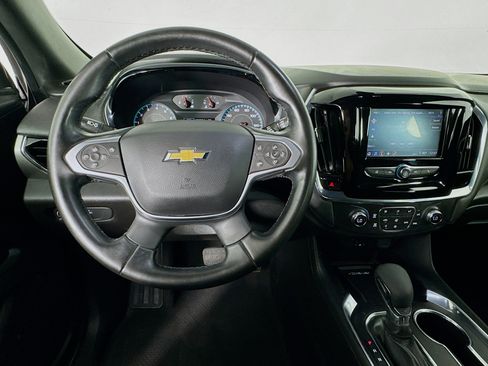 Used 2023 Chevrolet Traverse LT FWD image 10