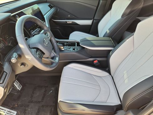 Certified 2026 Lexus TX 350 AWD image 16