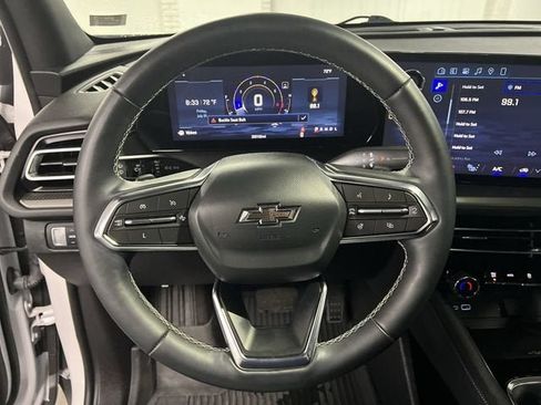 Certified 2024 Chevrolet Traverse LT w/ Midnight/Sport Edition FWD image 11