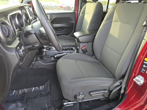 Used 2021 Jeep Wrangler Unlimited Sport image 22