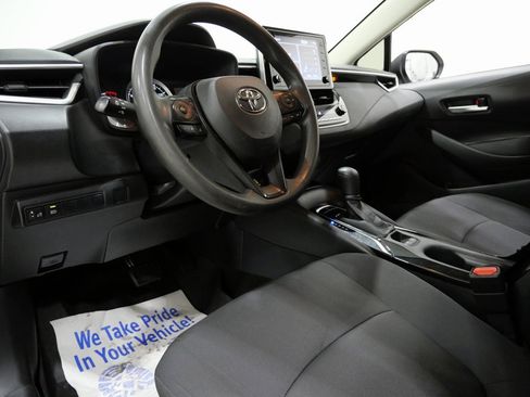 Used 2021 Toyota Corolla LE image 11