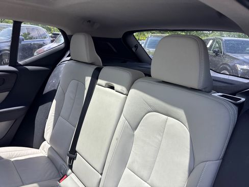 Used 2023 Volvo XC40 B5 Plus w/ Driver Assist Package AWD/4WD image 24