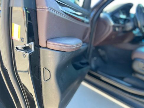 Used 2018 BMW X5 xDrive40e AWD/4WD image 16