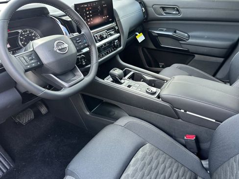 New 2026 Nissan Pathfinder SV AWD/4WD image 10