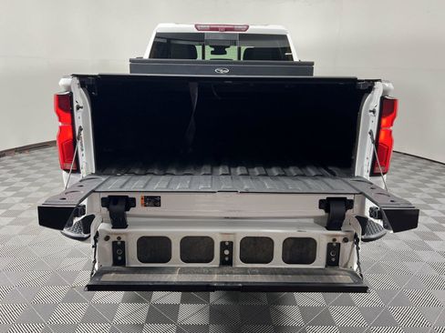 Used 2024 Chevrolet Silverado 2500 High Country w/ LPO, Dark Essentials Package AWD/4WD image 22