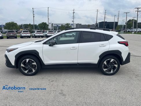 Used 2024 Subaru Crosstrek 2.5i Limited w/ Crosstrek Mirror Package AWD/4WD image 2