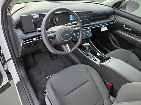 New 2026 Hyundai Tucson SE image 14
