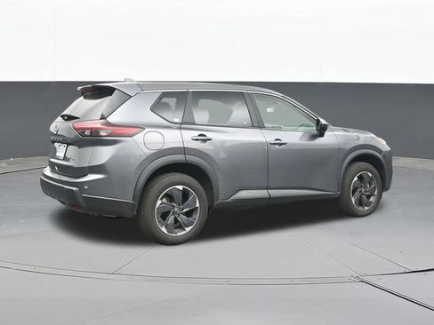 Used 2024 Nissan Rogue SV AWD/4WD image 15