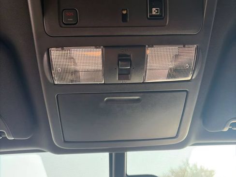 Used 2019 Nissan Titan SL w/ Midnight Edition AWD/4WD image 26