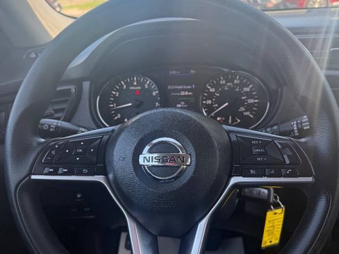 Used 2018 Nissan Rogue S FWD image 24