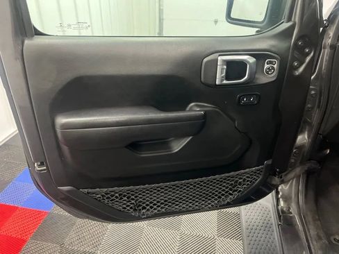Used 2021 Jeep Wrangler Unlimited Sport AWD/4WD image 18