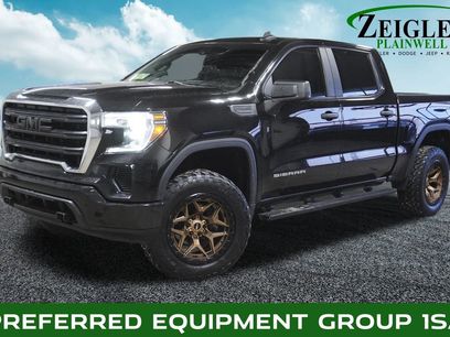 Used 2021 GMC Sierra 1500 4x4 Crew Cab w/ Sierra Value Package