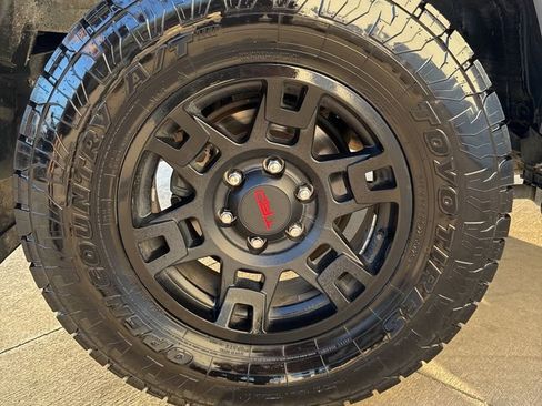 Used 2023 Toyota 4Runner SR5 Premium w/ Moonroof Package image 28