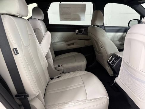 New 2026 Kia Sorento SX Prestige AWD/4WD image 17