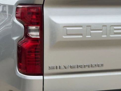 Used 2022 Chevrolet Silverado 1500 LT image 6