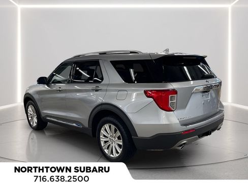 Used 2020 Ford Explorer Limited w/ Equipment Group 310A AWD/4WD image 3