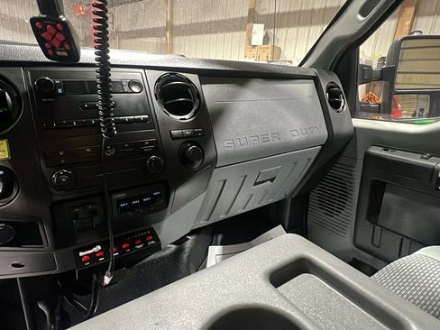 Used 2014 Ford F250 XL w/ Power Equipment Group image 13