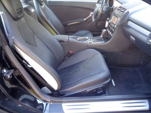 Used 2008 Mercedes-Benz SLK 350 image 24